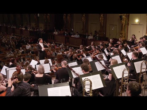 Julian Rachlin conducts: Tchaikovsky Symphony No.5