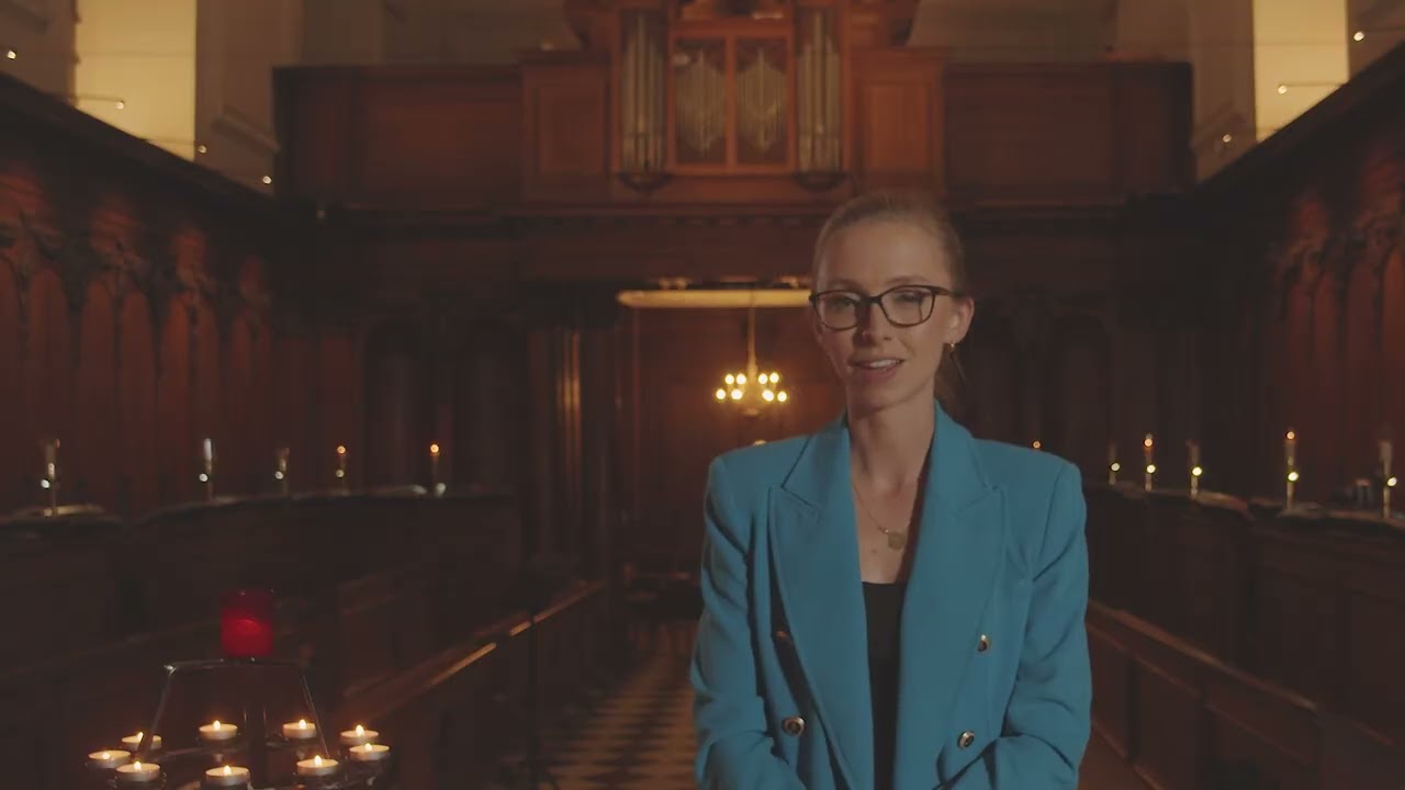 Introducing 'A Pembroke Christmas': Anna Lapwood & the Choirs of Pembroke College, Cambridge